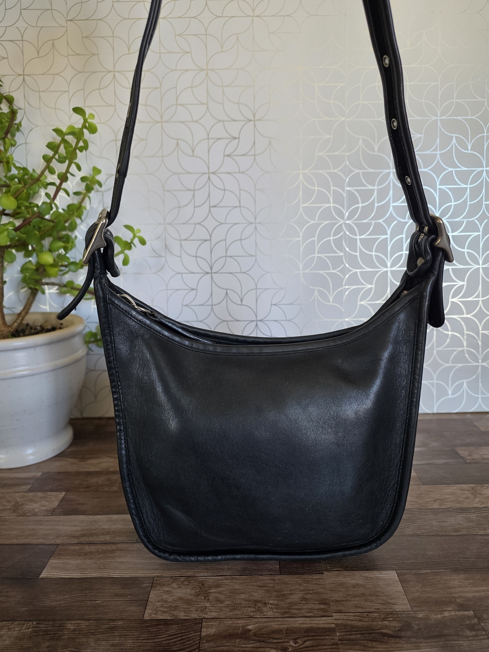 Vintage black leather Coach Janice's Legacy Bag - Picture 3 of 10